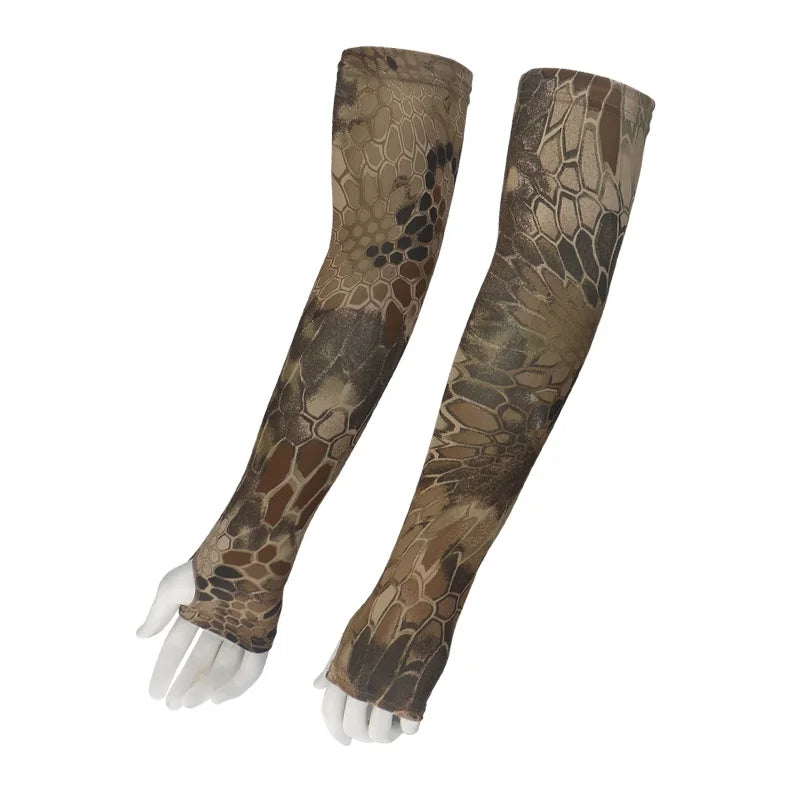Camo arm sleeves product packaging and size chart